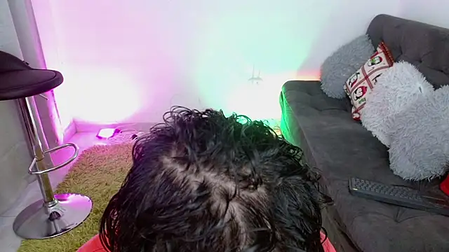 Snapshot of hornny_room chatting on 11-08-25, 06:22 hornny room online show from 11-08-25, 06:22