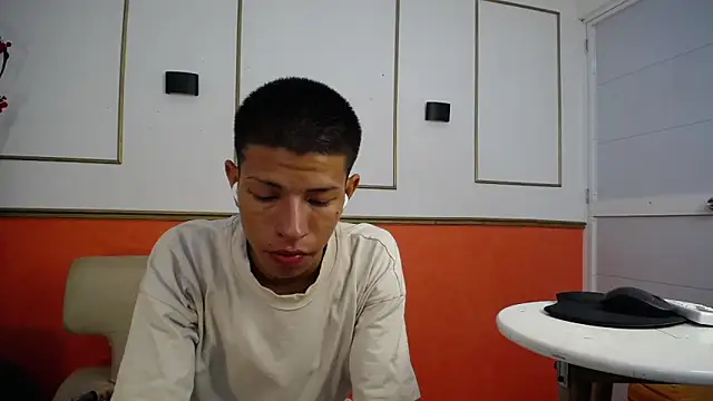 Tessachains 2  online show from 12-17-25, 03:33