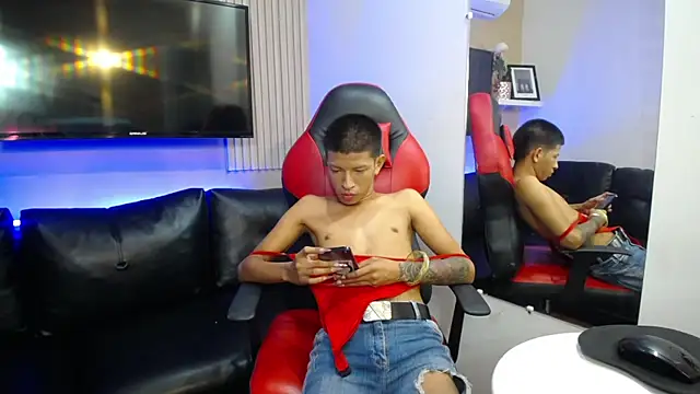 Tessachains 2  online show from 12-20-25, 04:59