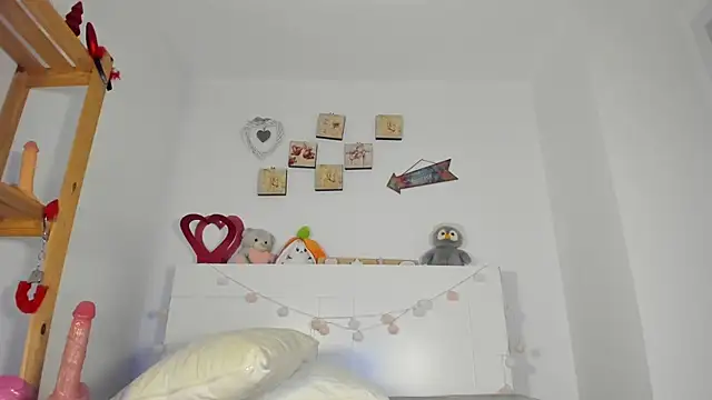 Blueee diamond online show from 04-09-26, 08:59