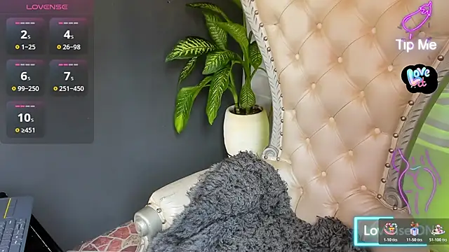 Emmafranco online show from 11-08-25, 02:53