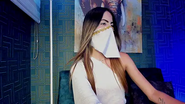 Sharktitiare  online show from 11-07-25, 01:54