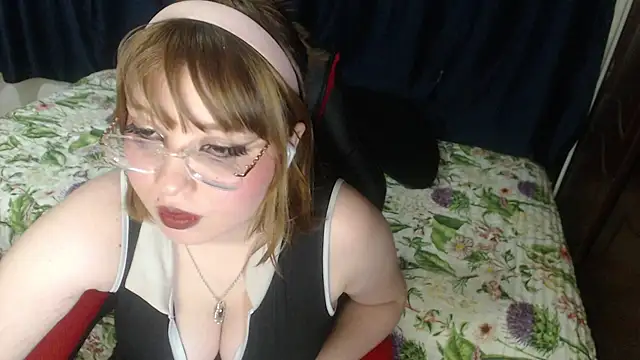 Michi sauria1 online show from 12-15-25, 03:23