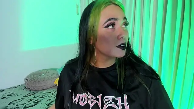 Lilith Zenith  online show from 12-05-25, 04:33