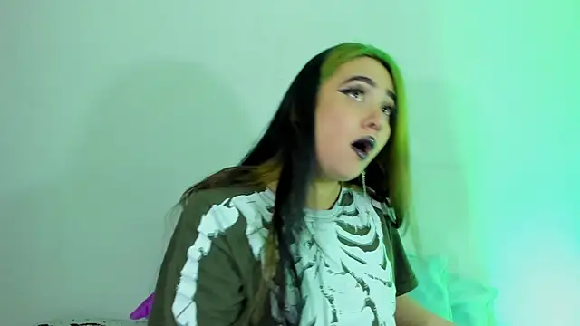 Lilith Zenith  online show from 11-15-25, 04:16