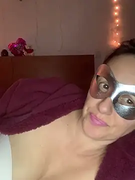 massagistahotbrunette online show from 03-22-26, 11:39