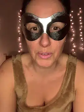 massagistahotbrunette online show from 03-01-26, 08:53