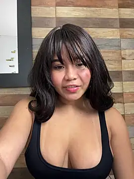 Snapshot of LoliitaBennett chatting on 02-24-26, 01:39 LoliitaBennett online show from 02-24-26, 01:39