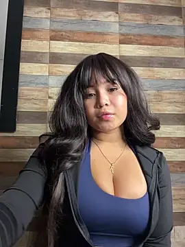 Snapshot of LoliitaBennett chatting on 02-17-26, 01:25 LoliitaBennett online show from 02-17-26, 01:25