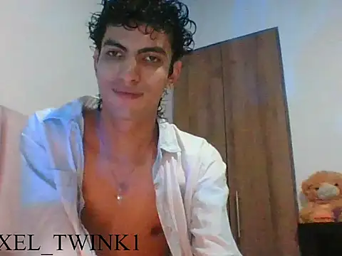 axel love13 online show from 11-09-25, 09:52