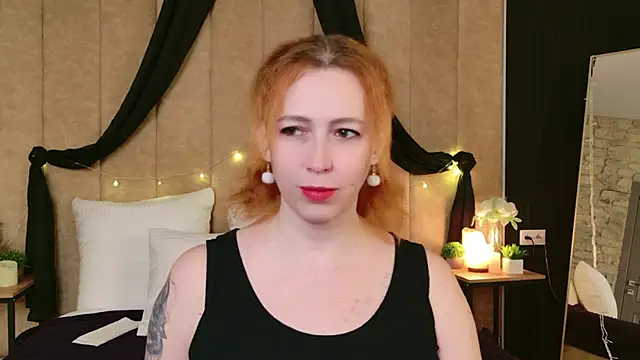 Evie Berret online show from 12-18-25, 10:52