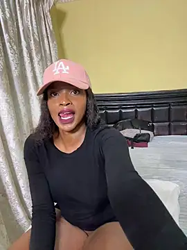 Snapshot of NiaLong21_ chatting on 07-05-26, 05:42 NiaLong21 online show from 07-05-26, 05:42