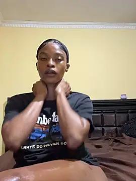 Snapshot of NiaLong21_ chatting on 03-27-26, 01:25 NiaLong21 online show from 03-27-26, 01:25
