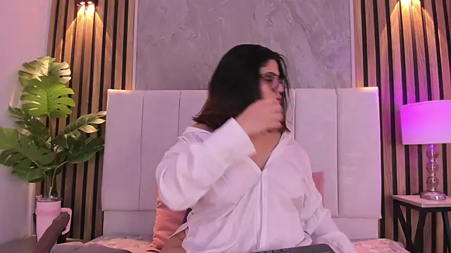 Carlotta de velour online show from 06-19-26, 03:01