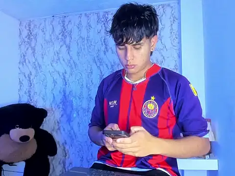 Valentino Lane online show from 02-15-26, 02:34