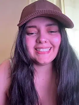 Snapshot of candicewest_ chatting on 05-15-26, 04:16 candicewest online show from 05-15-26, 04:16