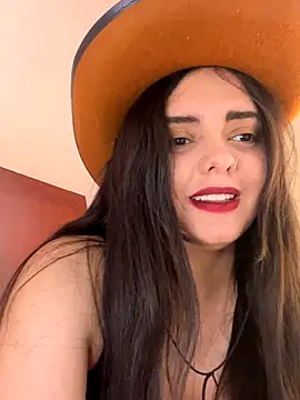 candicewest  online show from 11-26-25, 06:41