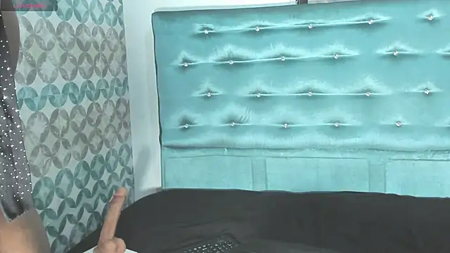 Tamaramilleer online show from 03-19-26, 04:01