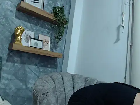 anicarter online show from 11-24-25, 07:14