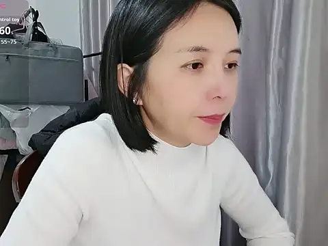 Wanwan61 online show from 11-26-25, 08:58