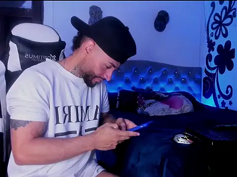 couple-hothot online show from 12-19-25, 11:29