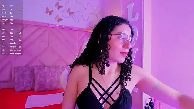 DemiJones  online show from 11-19-25, 03:50