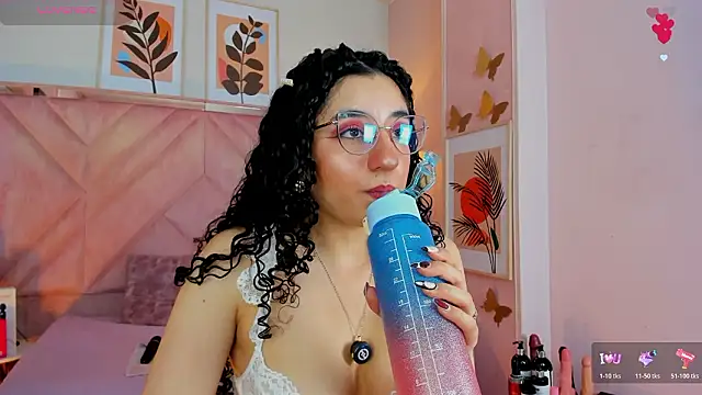 DemiJones  online show from 03-17-26, 04:26