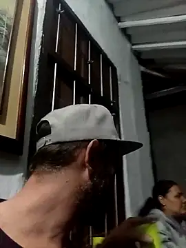 linahotlatina online show from 11-15-25, 03:32