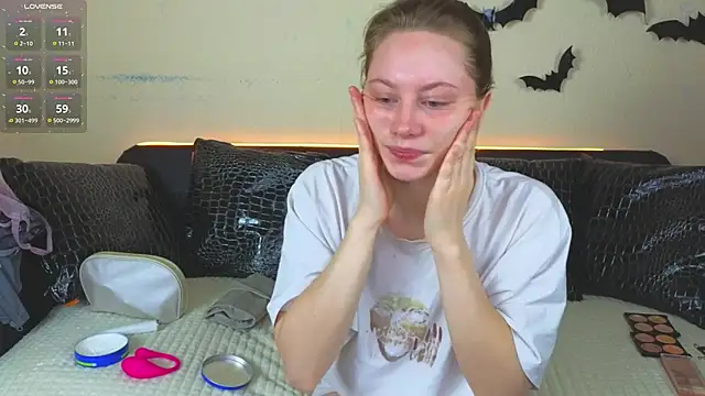 HolyBabyDoll online show from 11-15-25, 04:49