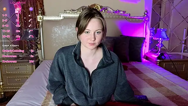 HolyBabyDoll online show from 11-30-25, 11:38