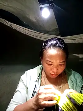 Snapshot of susunini chatting on 11-08-25, 09:13 susunini online show from 11-08-25, 09:13