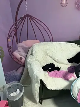 A-886886 online show from 11-30-25, 10:49