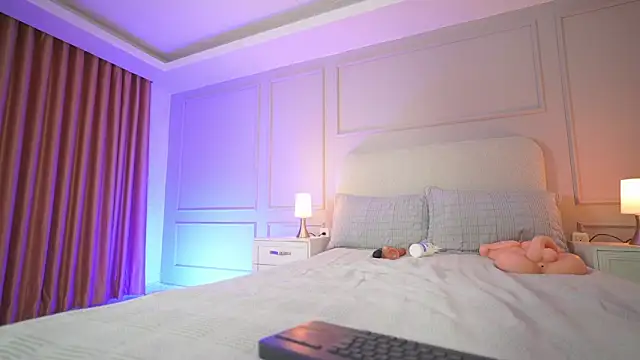 hanna  w online show from 12-03-25, 03:18