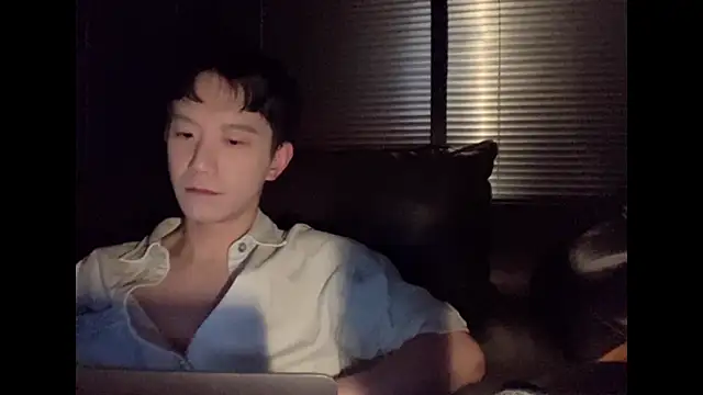 CouplingCry online show from 11-30-25, 02:51