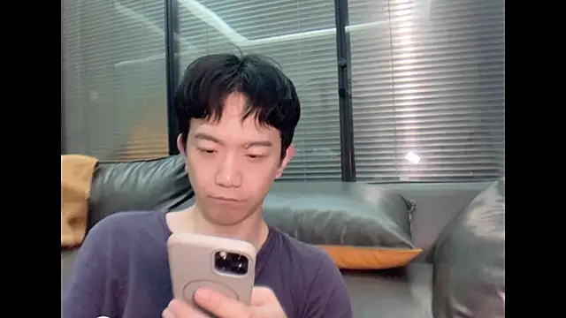 CouplingCry online show from 12-04-25, 01:54