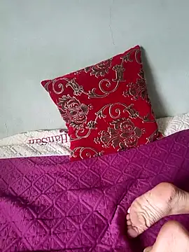 Ladzy kieu online show from 11-08-25, 01:31