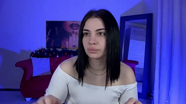 AdrianaTorres online show from 12-18-25, 05:12