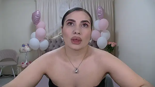 AdrianaTorres online show from 02-26-26, 05:40