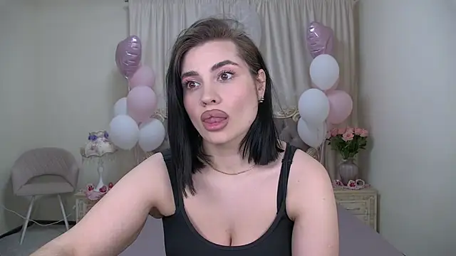 AdrianaTorres online show from 02-24-26, 07:15