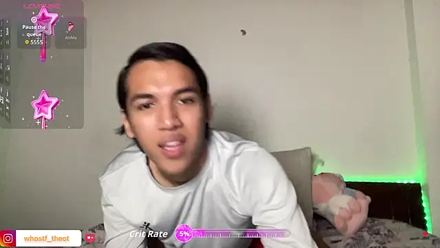 Snapshot of call_me_theo chatting on 11-13-25, 01:04 call me theo online show from 11-13-25, 01:04