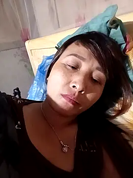 Missa-kute20 online show from 12-18-25, 02:10