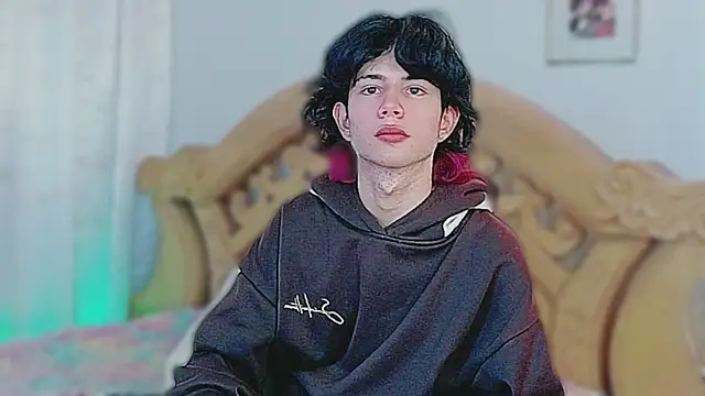 Snapshot of Bay_freedo chatting on 07-02-26, 05:30 Bay freedo online show from 07-02-26, 05:30