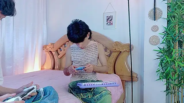 Snapshot of Bay_freedo chatting on 07-19-26, 07:10 Bay freedo online show from 07-19-26, 07:10