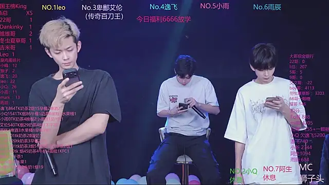 Snapshot of AAA-winner chatting on 05-24-26, 12:54 AAA-winner online show from 05-24-26, 12:54