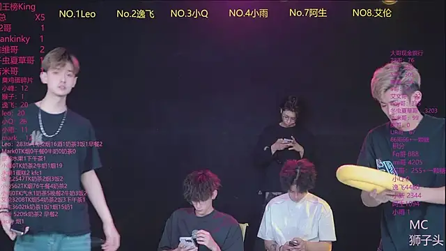Snapshot of AAA-winner chatting on 05-07-26, 10:24 AAA-winner online show from 05-07-26, 10:24