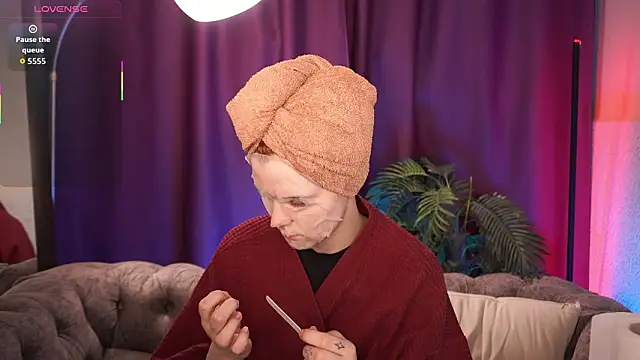 Snapshot of AvaRyder chatting on 03-03-26, 01:40 AvaRyder online show from 03-03-26, 01:40