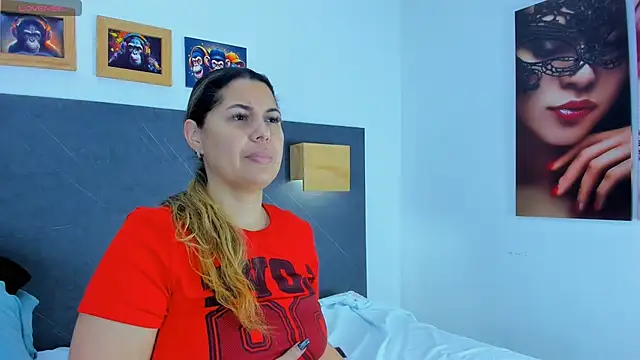 Andhrea Vale online show from 03-25-26, 12:15