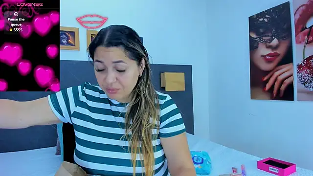 Andhrea Vale online show from 04-11-26, 12:20