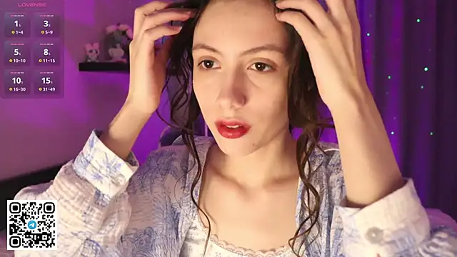 Snapshot of MariellaGrosclaude chatting on 11-21-25, 04:11 MariellaGrosclaude online show from 11-21-25, 04:11