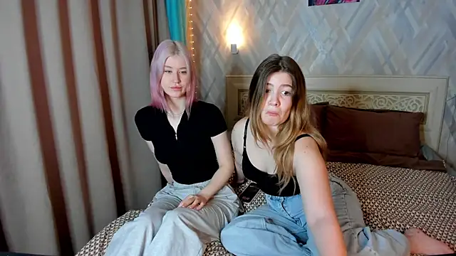 Lory Reed online show from 11-07-25, 04:17